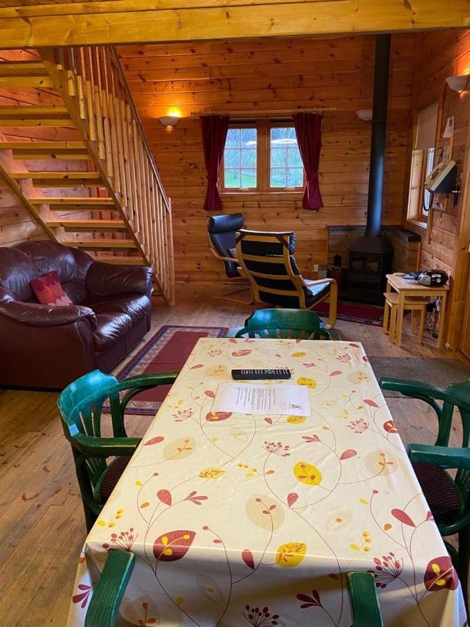 Parkmore Holiday Cottages ダフタウン エクステリア 写真