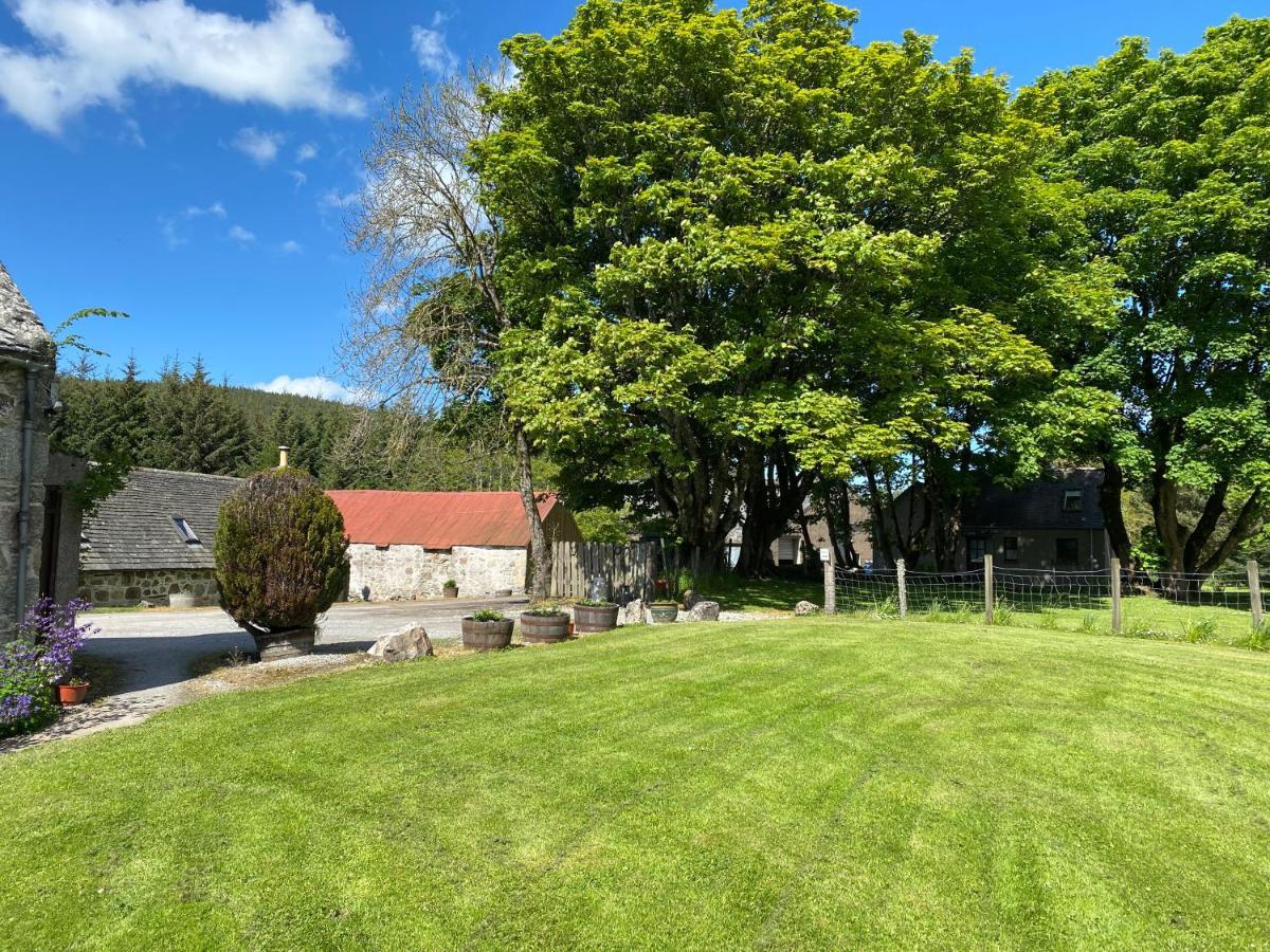 Parkmore Holiday Cottages ダフタウン エクステリア 写真