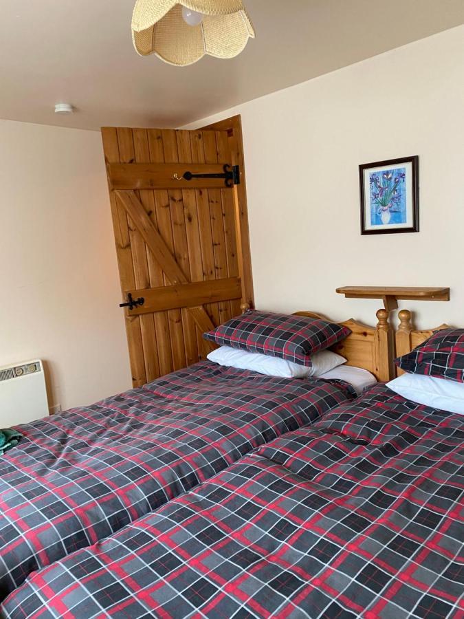 Parkmore Holiday Cottages ダフタウン エクステリア 写真